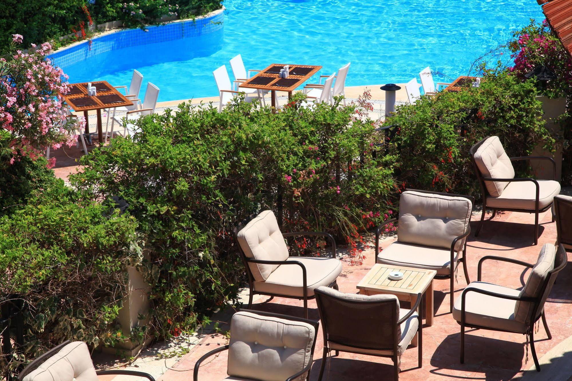 Zeytinada Hotel Torba Buitenkant foto